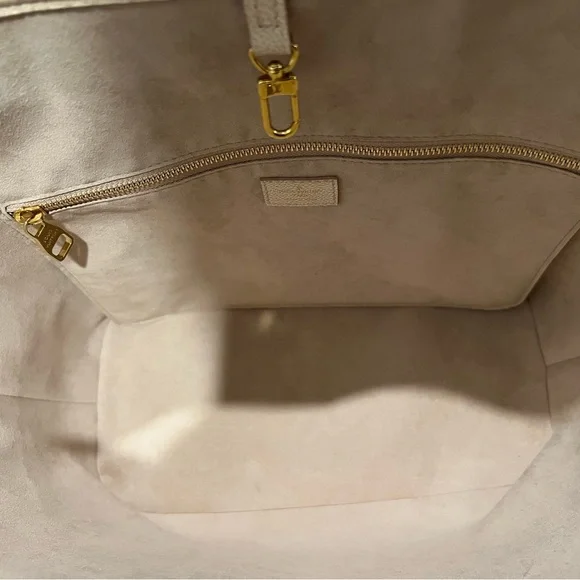 Louis Vuitton Neverfull Summer Stardust collection in beige clair - Picture 9 of 16